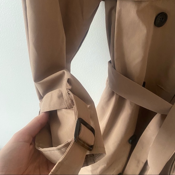 Brand new trench coat - Picture 9 of 11